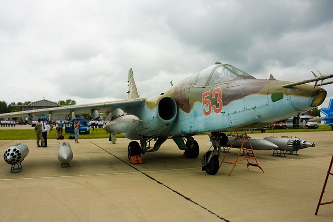 Sukhoi Su-25 (tên ký hiệu của NATO gọi là 'Frogfoot') là loại máy bay chiến đấu cường kích, chống tăng và chi viện không quân trực tiếp do Liên Xô thiết kế.